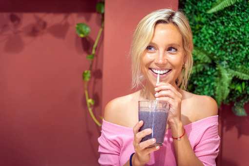 8 Best Smoothie Places in Montana!